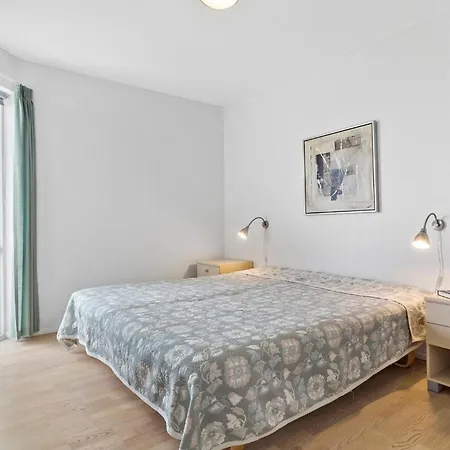 2 Bedroom Beautiful In Apartment