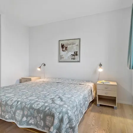 2 Bedroom Beautiful In *