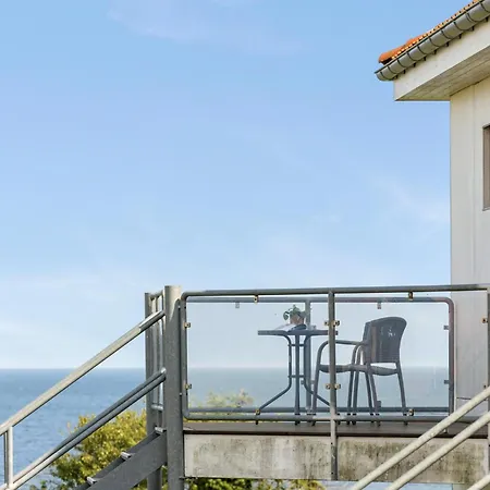 2 Bedroom Beautiful In